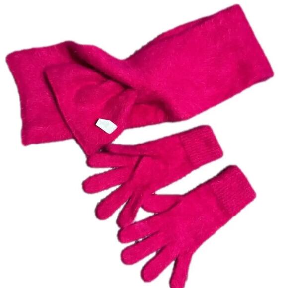 Women's Scarf with Matching Gloves One Size - Picture 2 of 2